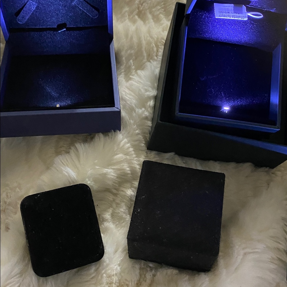 Elegant Black and Blue Jewelry Organizer Box - Picture 2 of 5